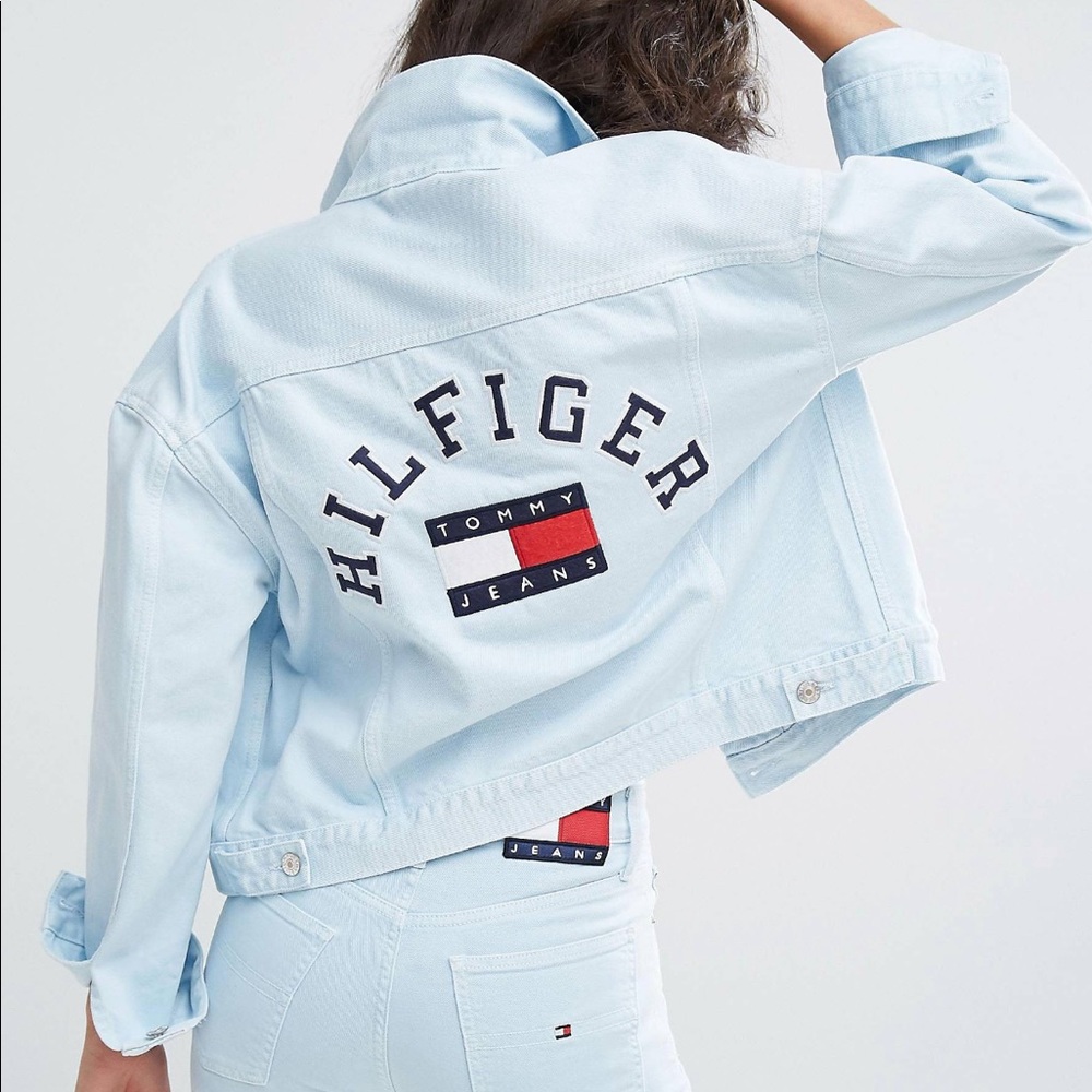 Tommy Jeans 90’s Girlfriend Trucker Jacket